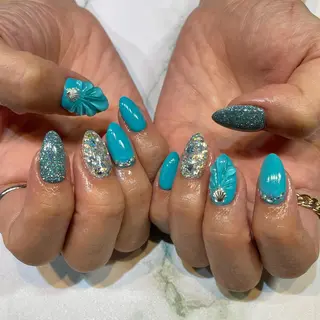 ネイル 糀屋 彩奈のネイルデザイン