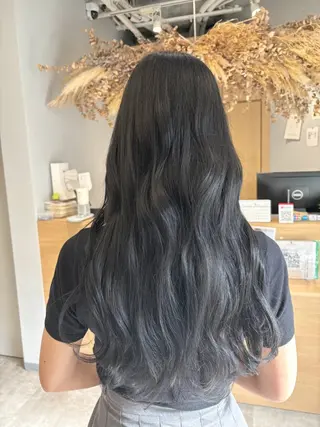 ロング 服部 真希のヘアスタイル