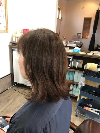 ミディアム カラー 相内 満理子のヘアスタイル