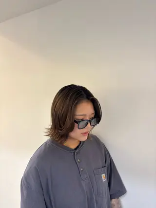 ミディアム 小嶋 咲輝のヘアスタイル