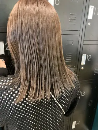 ミディアム 高山 鳳成のヘアスタイル