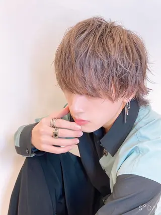 メンズ 心斎橋バレイヤージュ 小林勝貴のヘアスタイル