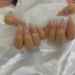 ネイル shareplus honmachi所属・Lim nail🤍 Ayaのネイルデザイン