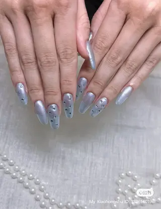 ネイル R nailsalon所属・Rネルサイン よ よのネイルデザイン