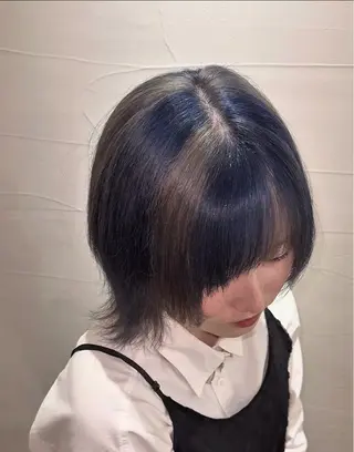 ショート 🦋⭐ブリーチカラー 今塚裕夏🌙💙のヘアスタイル