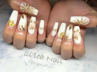 ネイル Li'leaNail AINAのネイルデザイン