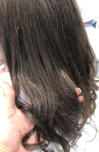 セミロング カラー 徳光 辰弥のヘアスタイル