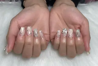 ネイル RE:Bonn所属・salon re:bonnのネイルデザイン