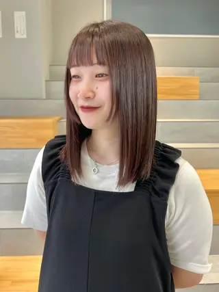 ミディアム 秋野 花衣のヘアスタイル