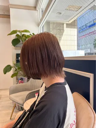 ショート カラー 鈴村 大介のヘアスタイル