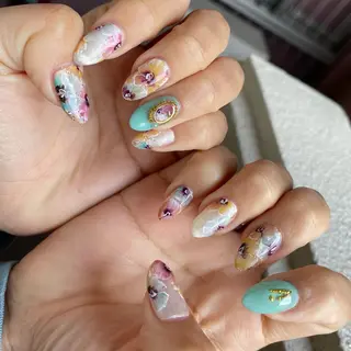 ネイル 奥園 良恵のネイルデザイン