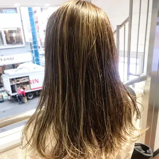 ロング カラー レイヤー/ベージュ カラー/ハシモトのヘアスタイル