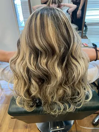 ロング 須永 優希のヘアスタイル