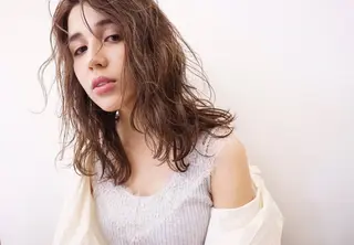 ミディアム カラー パーマ 山下 直人のヘアスタイル