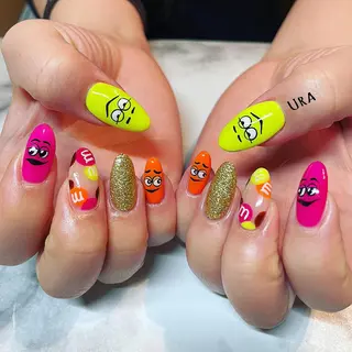 ネイル UrakoNail 《nail》のネイルデザイン