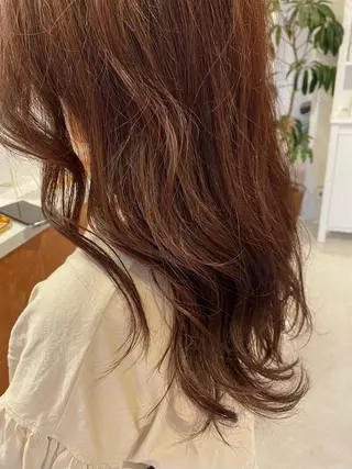 ロング カラー 梛木 唯のヘアスタイル