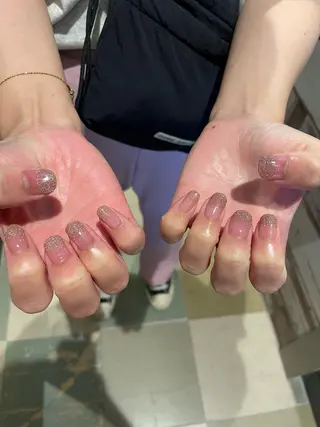 ネイル ネイルサロン　ボンボニエール心斎橋店所属・河野 巧美のネイルデザイン