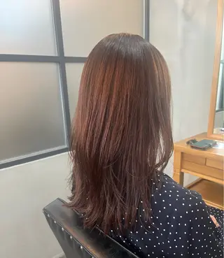 ミディアム 栗本 陽香/顔周りレ イヤー/透明感カラーのヘアスタイル