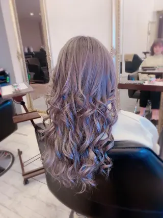 ロング カラー 🍀Moda by Grande🍀のヘアスタイル