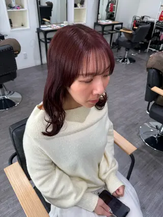 ミディアム カラー 上田 紗也のヘアスタイル