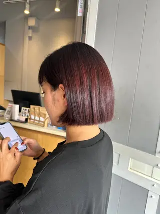 ミディアム miloc MOMOKAのヘアスタイル