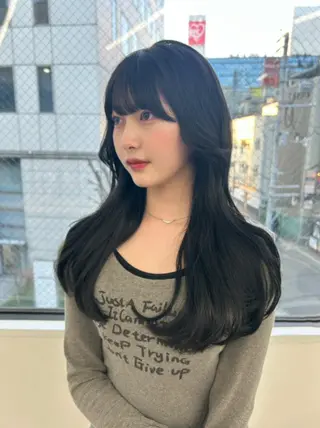 ロング カラー エフェクトブリーチ／ レイヤーカット／翔のヘアスタイル