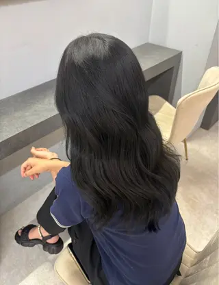 ロング カラー Hair atelier oz 桑野店所属・七海 優羽のヘアスタイル