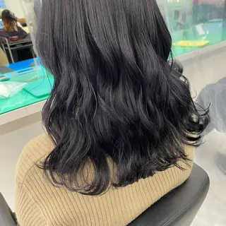 セミロング カラー ブリーチなしカラー の職人YOSHIKIのヘアスタイル