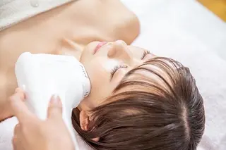 ショート カラー パーマ ヘアアレンジ メンズ キッズ ネイル マツエク・マツパ アイブロウ Chloe-クロエ- 脱毛/フェイシャルのエステ・リラクイメージ