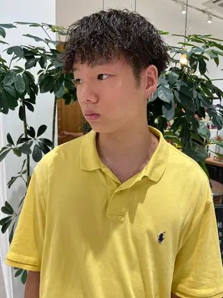 パーマ メンズ 岡田 望愛のヘアスタイル