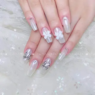 ネイル 玲央 YOYOのネイルデザイン