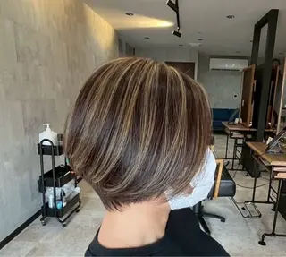 ショート カラー SoL ソルのヘアスタイル