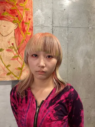 カラー 植田 瑠菜のヘアスタイル