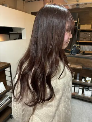 ロング カラー Iris．カワグチ ミレイのヘアスタイル