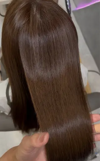 ロング clomus梅田茶屋町店所属・ストレート特化美容師 酸性ストレート近藤俊のヘアスタイル