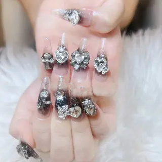 ネイル ANH NAIL ゴテゴテ専門店💎のネイルデザイン