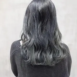 ロング カラー ill副店長 立和田純也のヘアスタイル