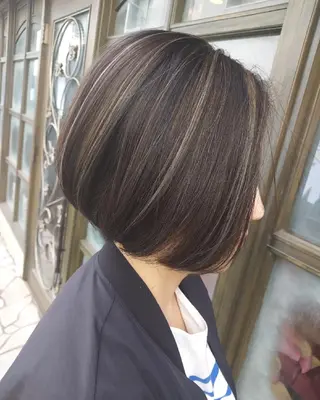 ショート カラー grow上野御徒町【グロウ】所属・ブリーチ・ハイトーン 特化🎉内山のヘアスタイル