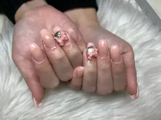 ネイル SOARE🤍 🤍のネイルデザイン