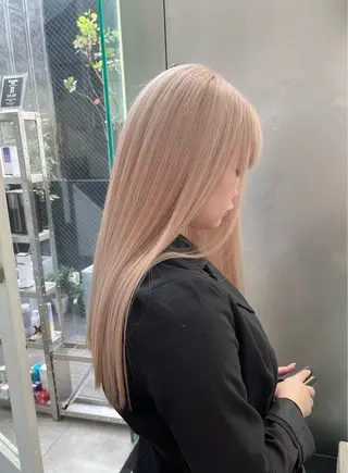 ロング カラー オノ テンタのヘアスタイル