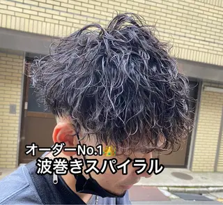 ショート カラー パーマ ヘアアレンジ メンズ 🔥メンズパーマ特 化🔥渡辺一翔🔥のヘアスタイル