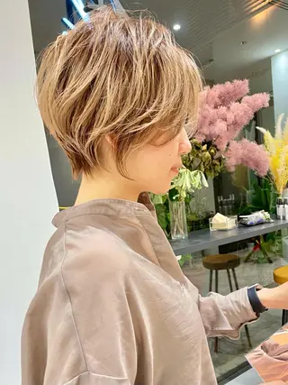 ショート カラー 坂本 広大のヘアスタイル