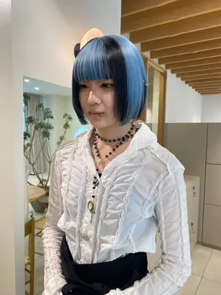 ショート カラー キタ リオナのヘアスタイル