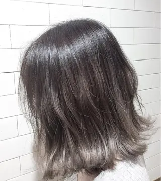 ミディアム カラー レイヤーカット× 髪質改善たもりのヘアスタイル