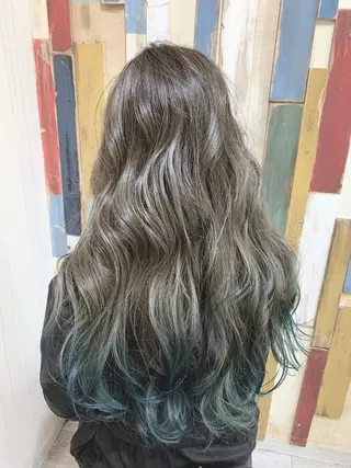 ミディアム カラー 嶋村夏実🌼レイヤー 🌸白髪ぼかしのヘアスタイル