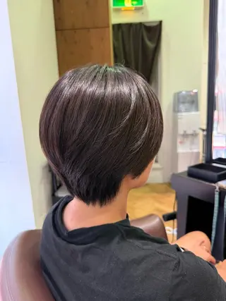 ショート 溝口 槙里也のヘアスタイル