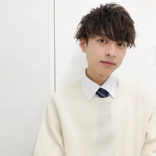 ショート パーマ メンズ 赤み消し🌿 透明感カラー🫧のヘアスタイル