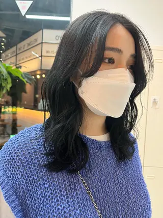 セミロング カラー タカノ ノゾミのヘアスタイル