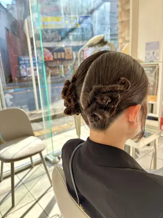 ロング ヘアアレンジ ブリーチ/ヘアセット 【𝙍𝙞𝙣𝙤】のヘアスタイル