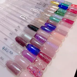 ネイル Mari 🎀六月移転のネイルデザイン